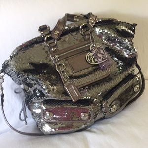 Authentic Coach Poppy sequin bag. New without tags